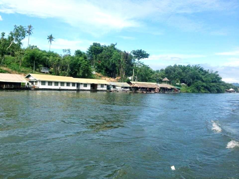 דירות Ban Huai Maenam Noi แพแหม่มทัวร์ מראה חיצוני תמונה